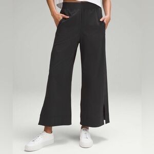 Lululemon Stretch Woven Wide-Leg High-Rise Cropped Pants Black Large Nulu Crop